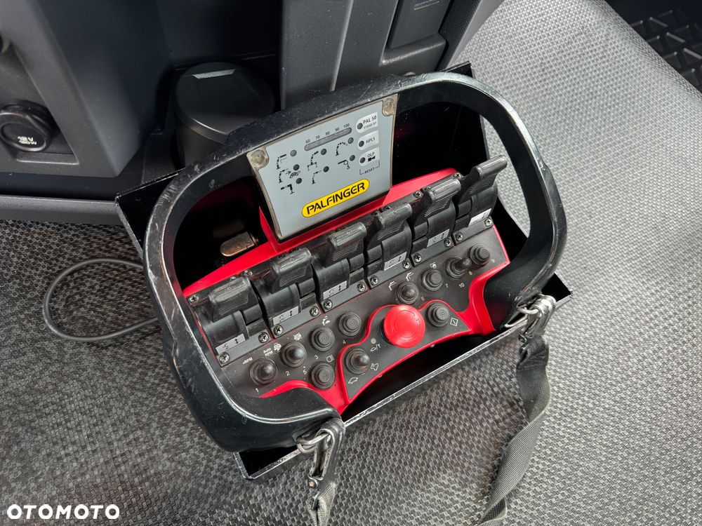 Renault RENAULT C 380 / 6x4 / WYWROTKA + HDS PALFINGER 17.001 / HYDROBURTA / EURO 6 / STEROWANIE RADIOWE - 23