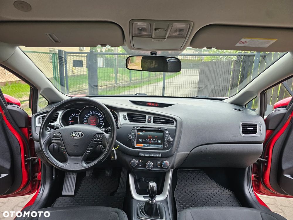 Kia Ceed 1.4 CVVT ISG Dream Team Edition - 9