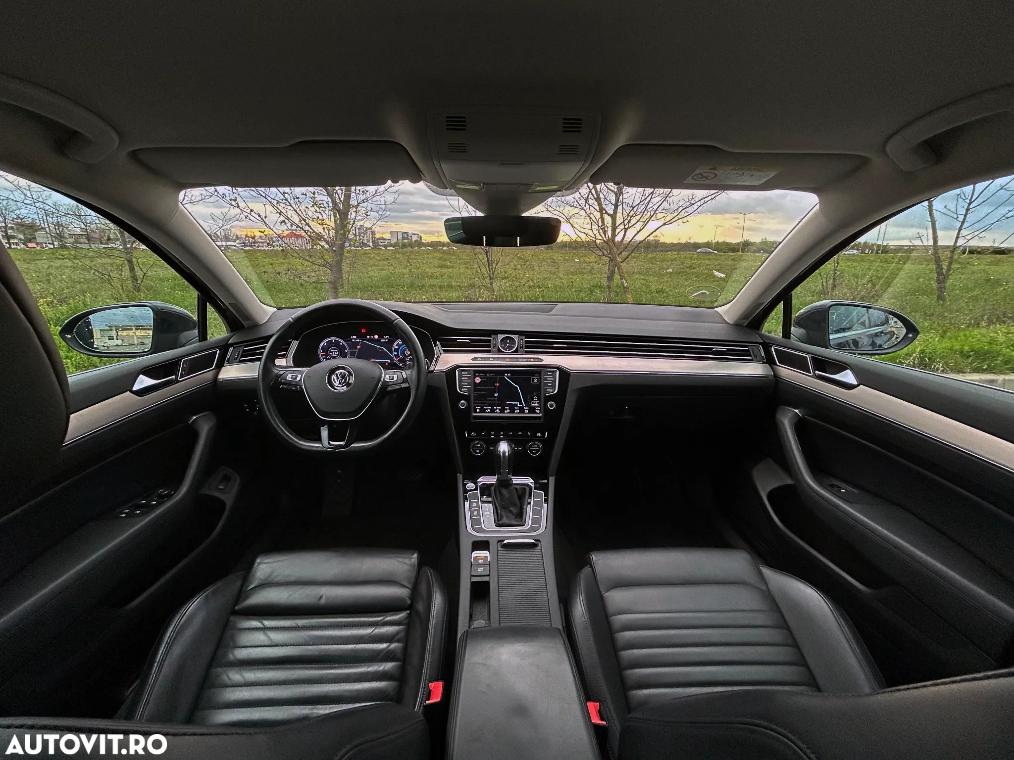 Volkswagen Passat Variant 2.0 TDI SCR DSG Highline - 17