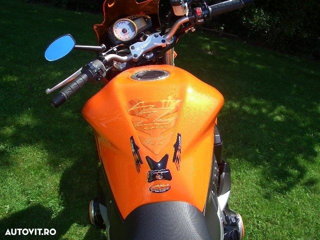 Kawasaki Z 1000R - 5