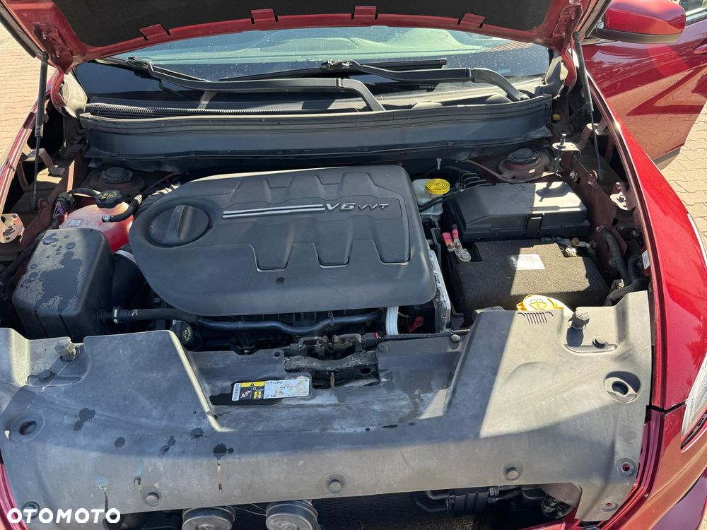 Jeep Cherokee - 24