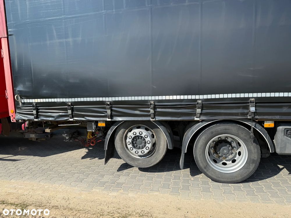 Mercedes-Benz Actros - 8