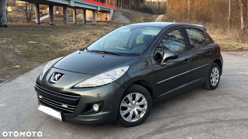 Peugeot 207 - 8