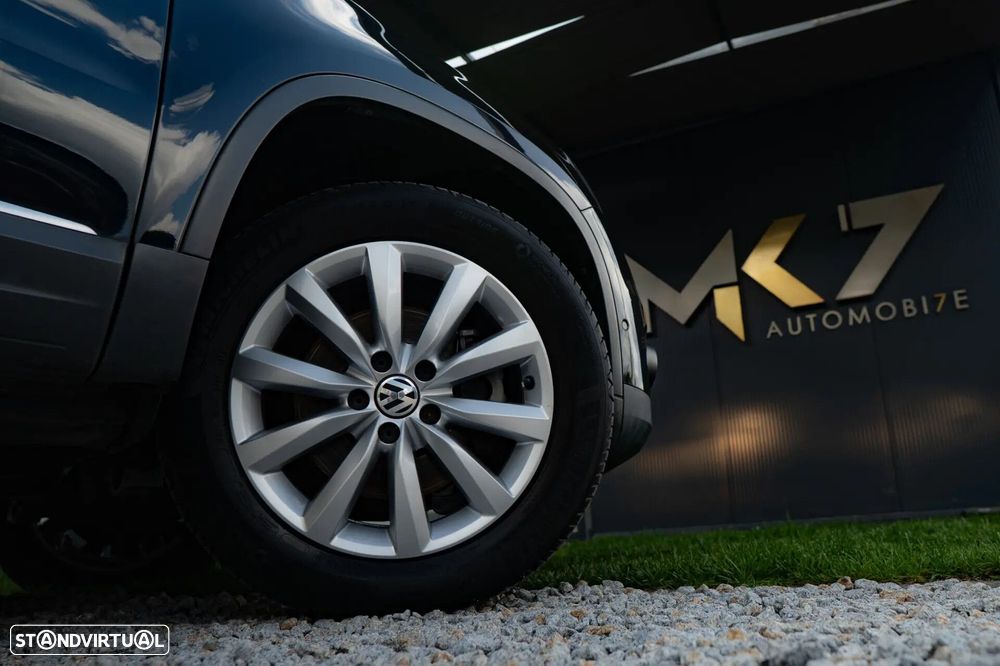 VW Tiguan 2.0 TDI DPF 4Motion BlueMotion DSG Exclusive - 9