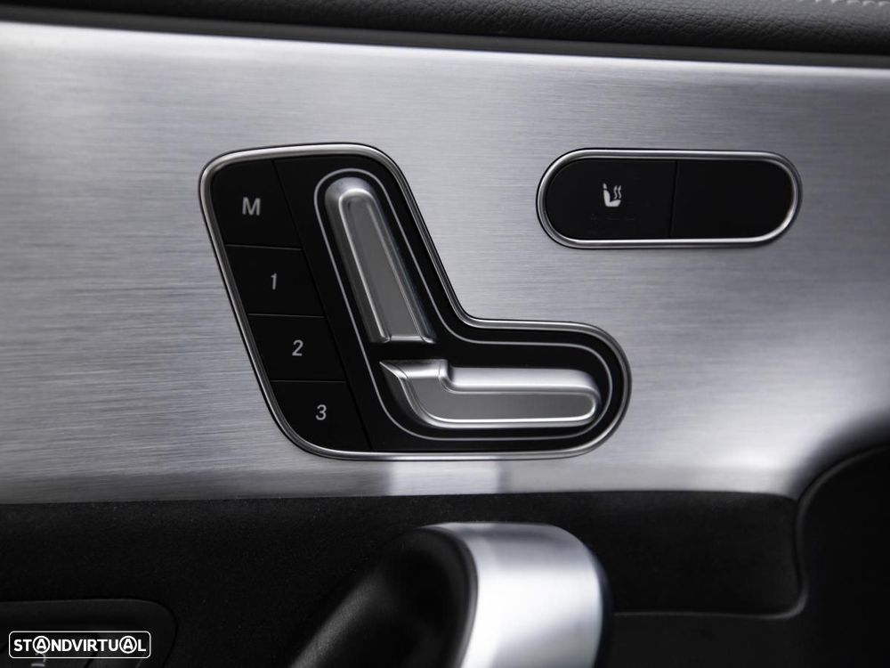 Mercedes-Benz CLA 250 e 8G-DCT AMG Line - 20