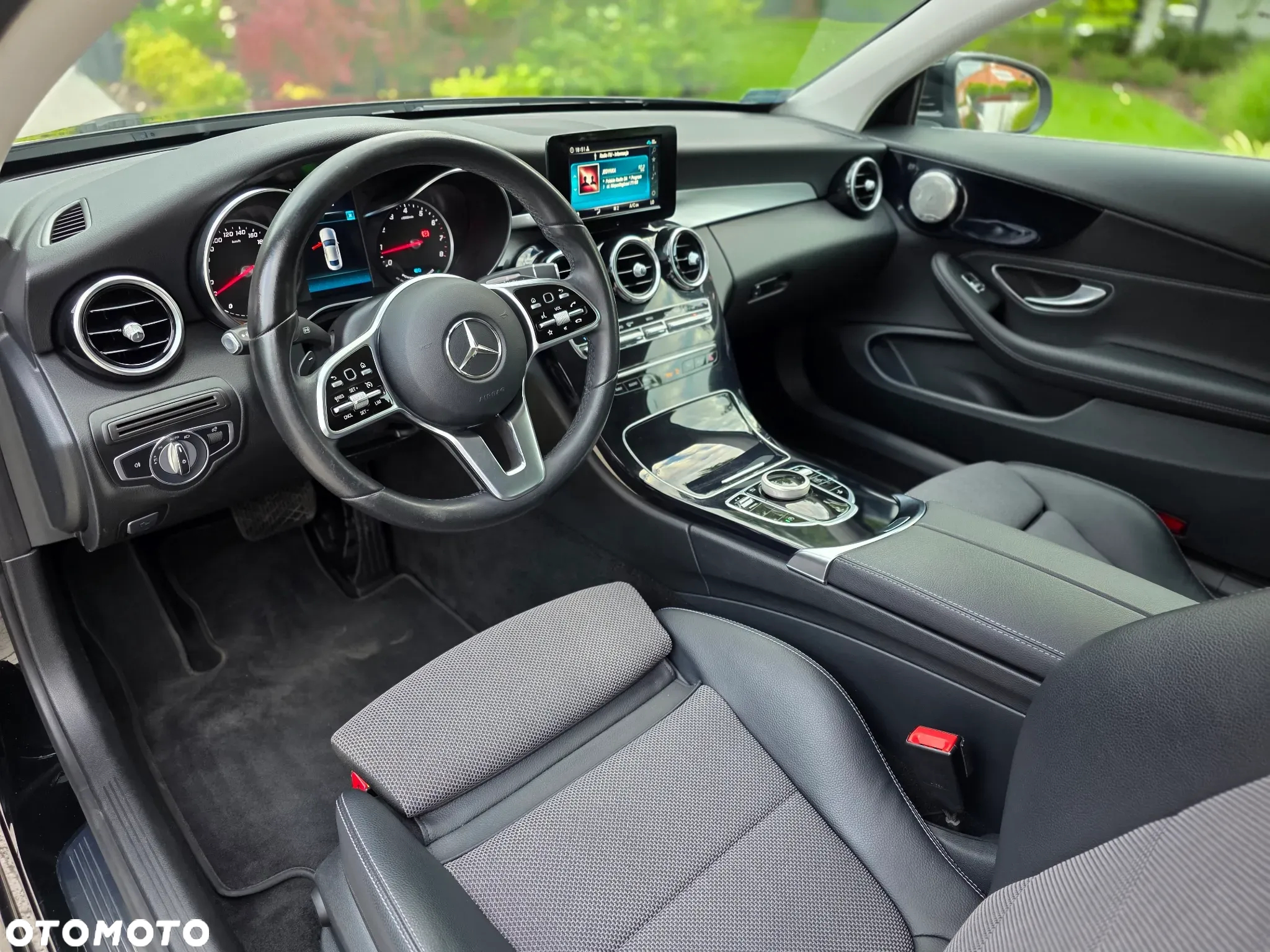 Mercedes-Benz Klasa C 300 4MATIC 9G-TRONIC - 16