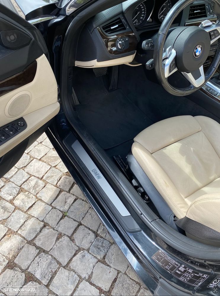BMW Z4 35 is Auto - 14