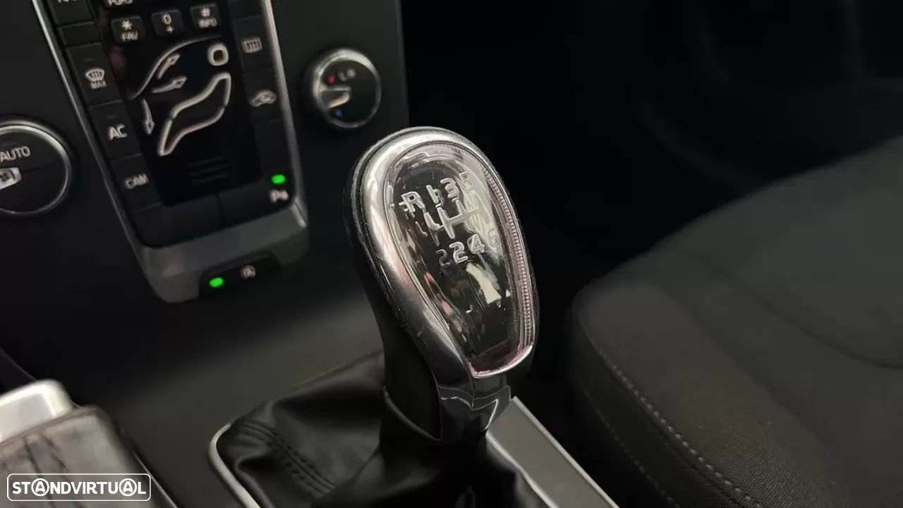 Volvo V40 1.6 D2 Momentum - 22
