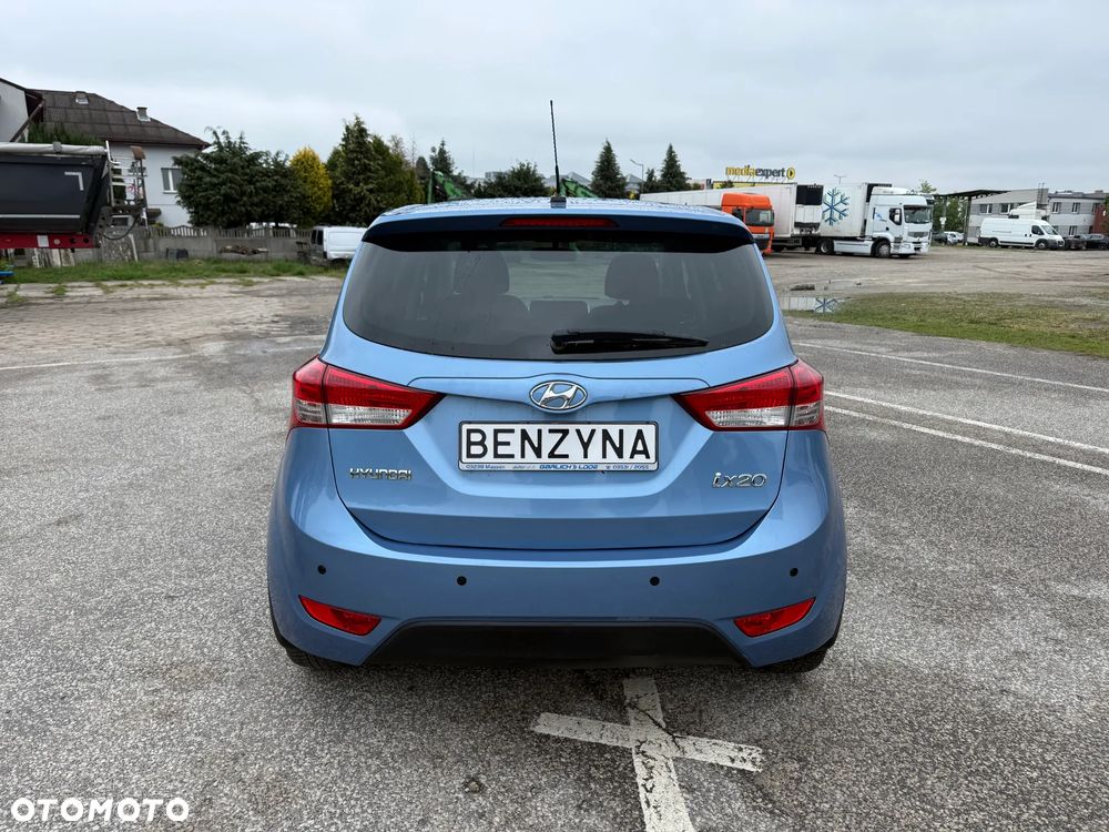 Hyundai ix20 1.4 blue Comfort - 30