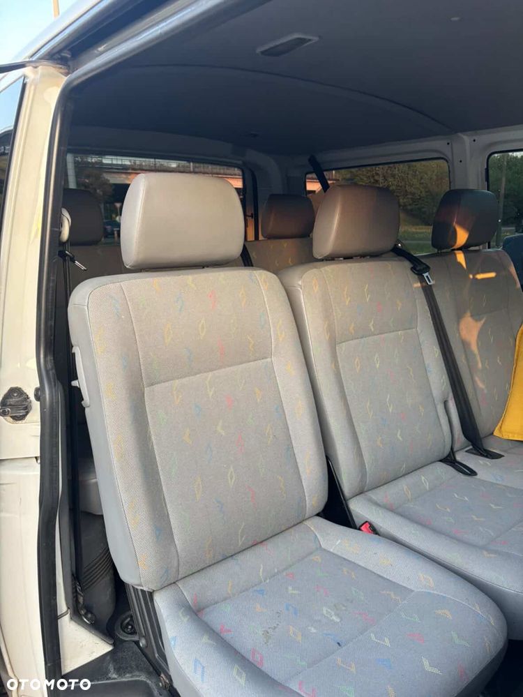 Volkswagen Caravelle L1 - 12