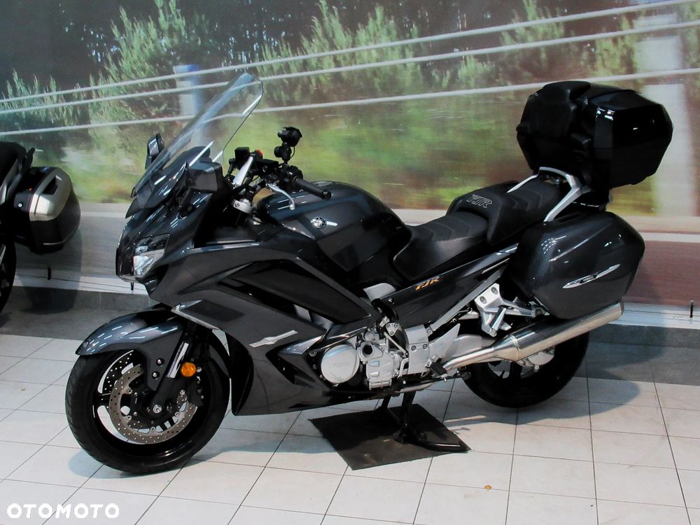 Yamaha FJR - 3