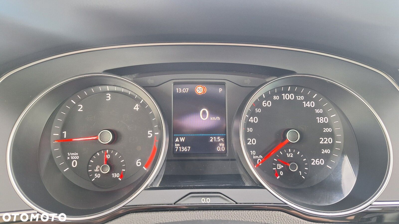 Volkswagen Passat - 36