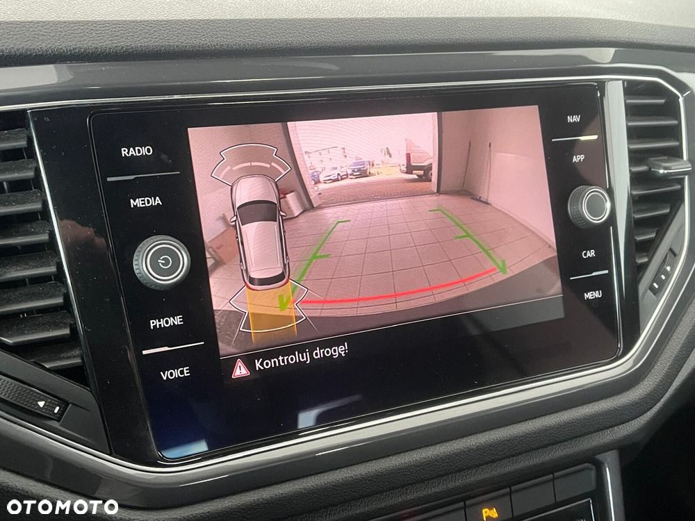 Volkswagen T-Roc - 25