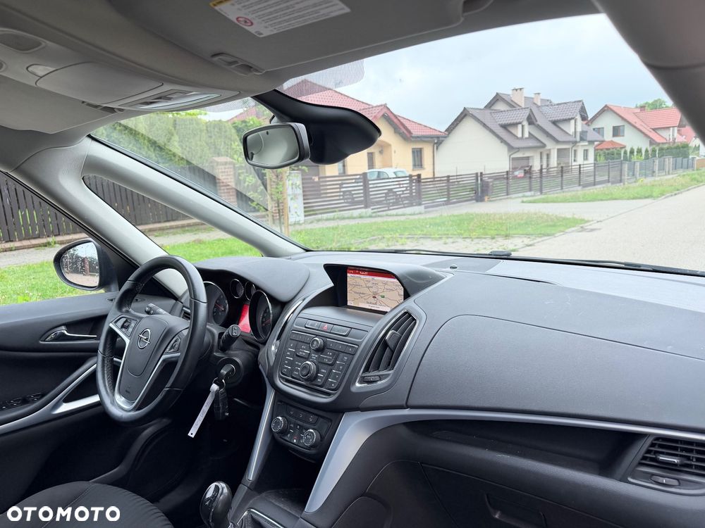 Opel Zafira - 9