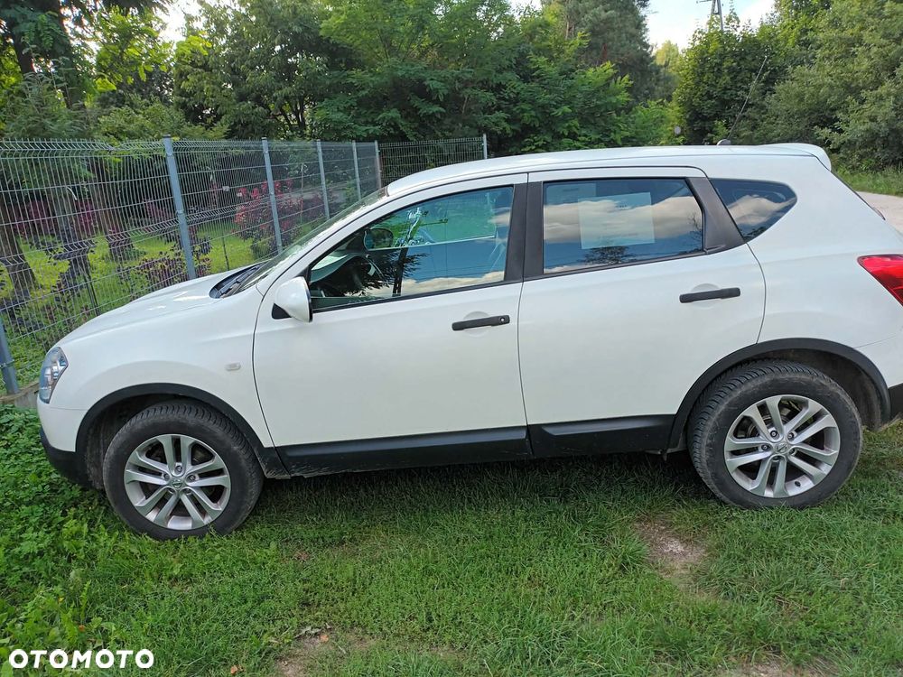 Nissan Qashqai 1.6 visia - 1