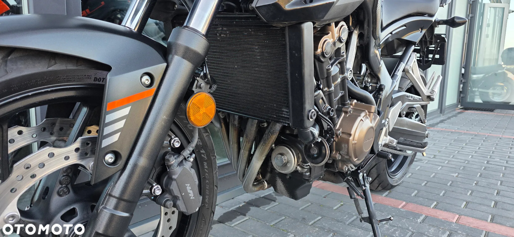 Honda CB - 40