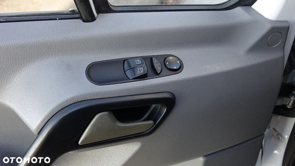 Mercedes-Benz SPRINTER 315 - 15