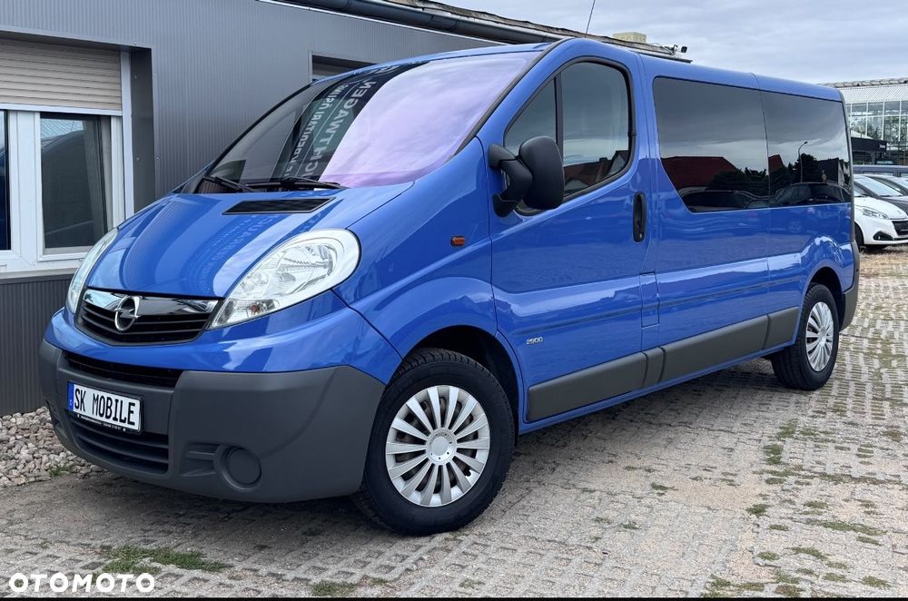 Opel Vivaro - 1