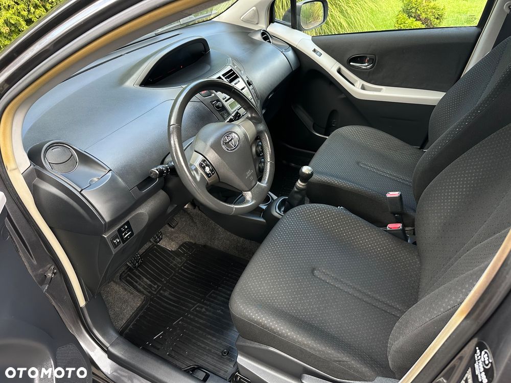 Toyota Yaris 1.0 VVT-i Sol - 8