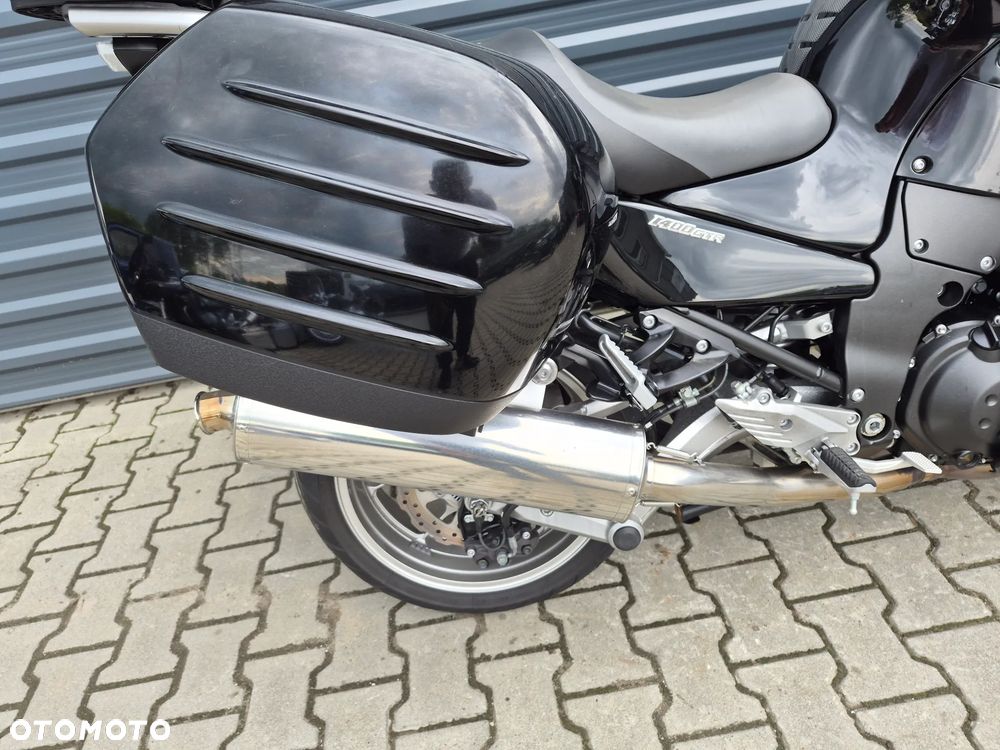 Kawasaki GTR - 22