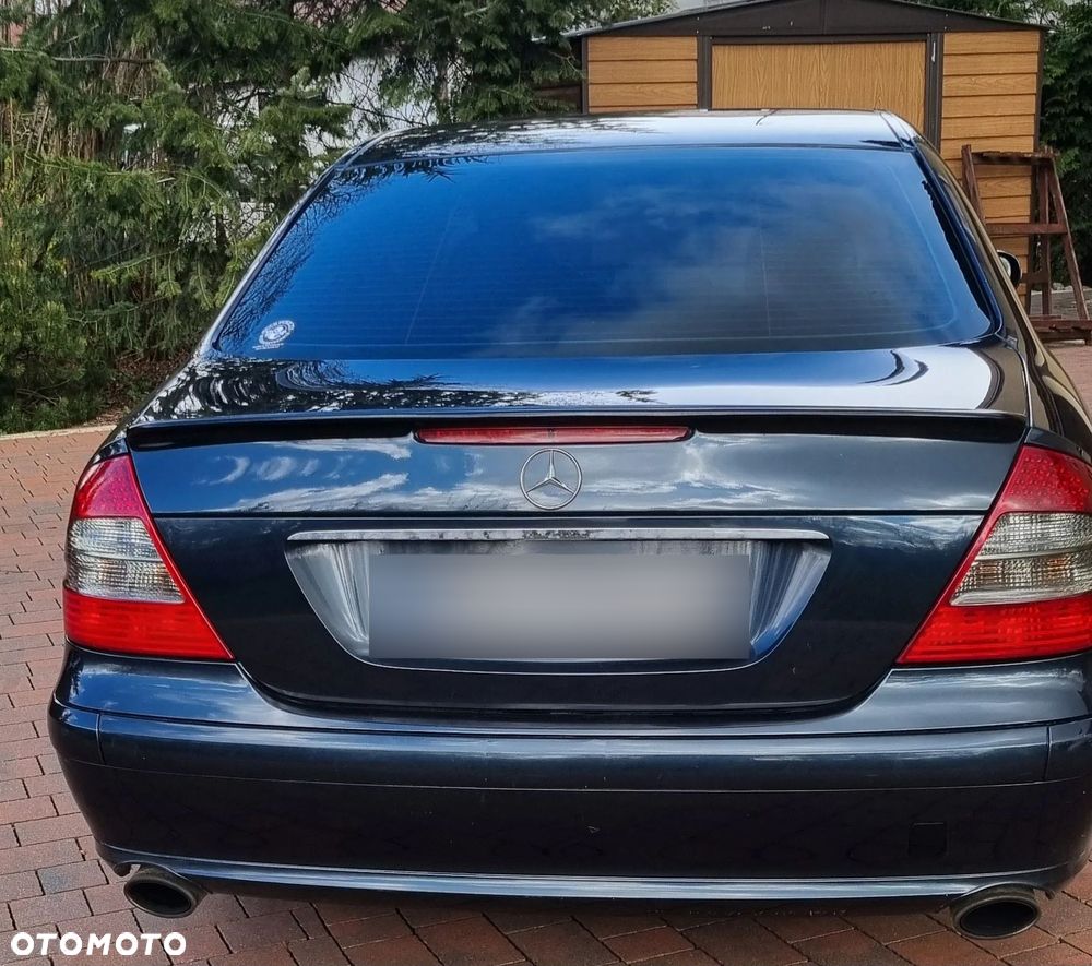 Mercedes-Benz Klasa E - 9