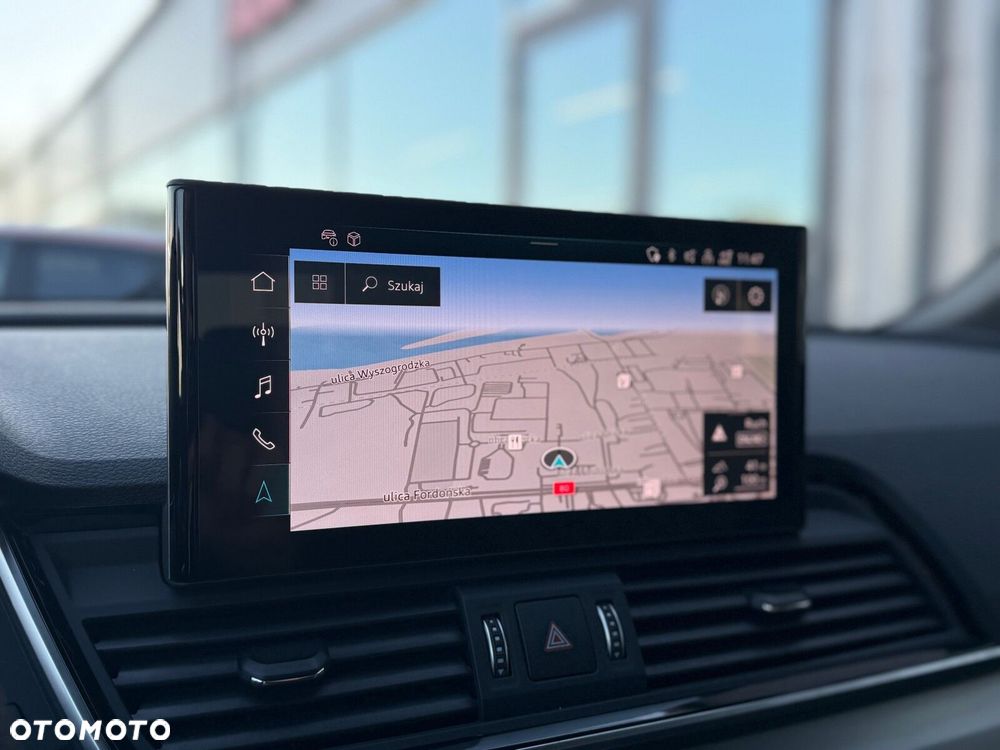 Audi Q5 Sportback - 36