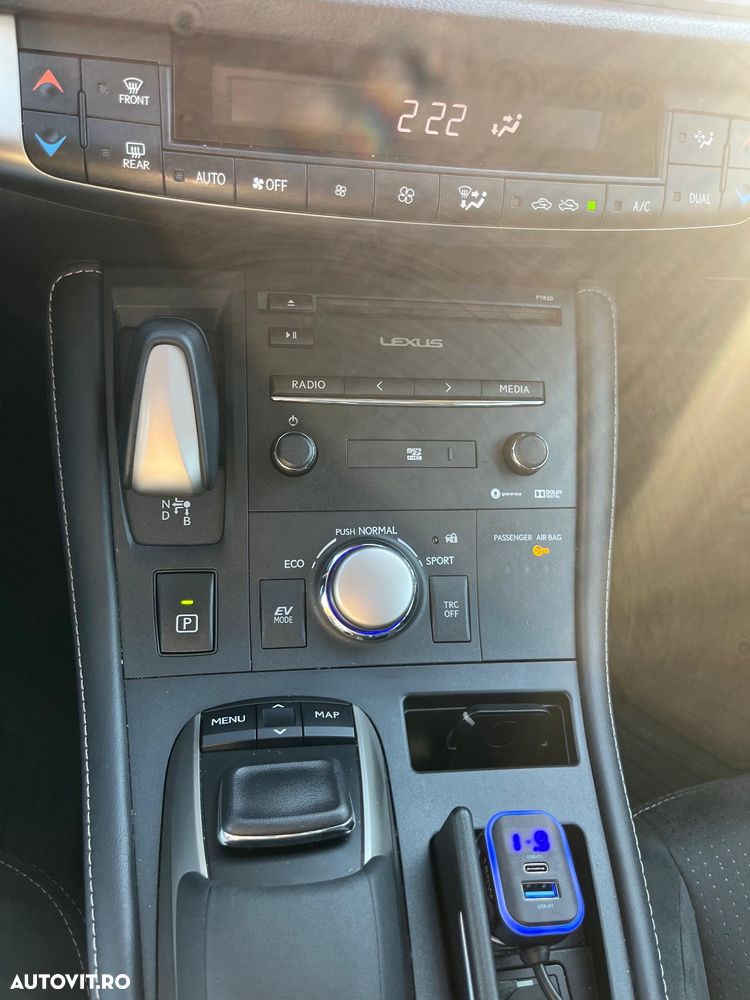 Lexus CT 200h Limited Edition - 29