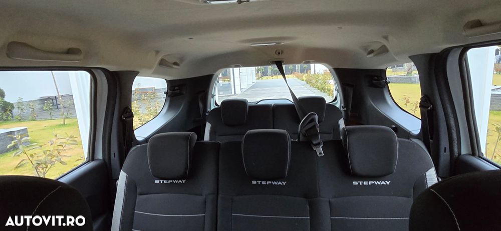 Dacia Lodgy TCe 115 Stepway - 10
