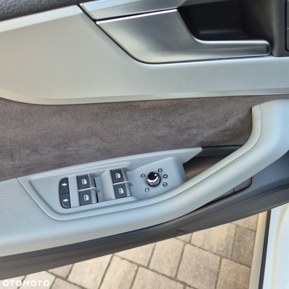 Audi A4 Allroad 2.0 TDI - 12