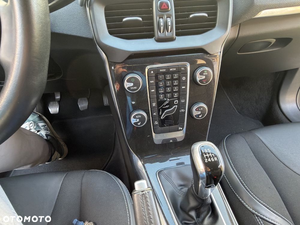 Volvo V40 T3 Drive-E Kinetic - 17