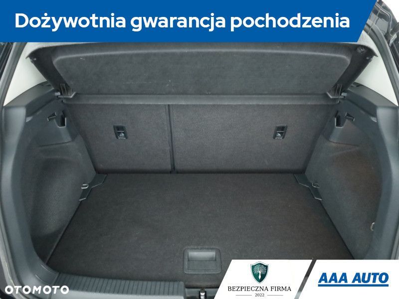 Volkswagen T-Cross - 12