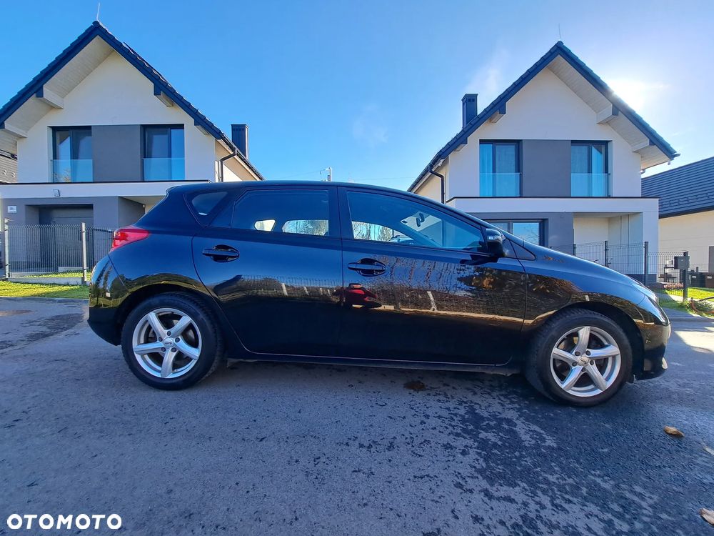 Toyota Auris 1.33 Dual-VVT-i Comfort - 4