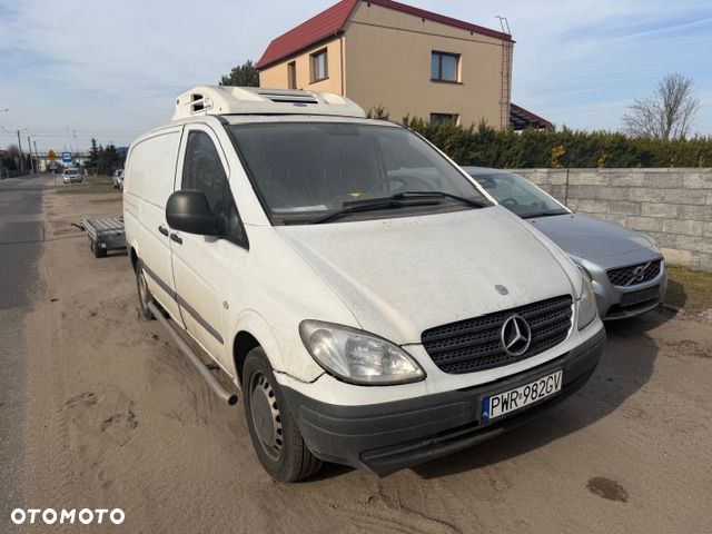 Mercedes-Benz Cargo - 17