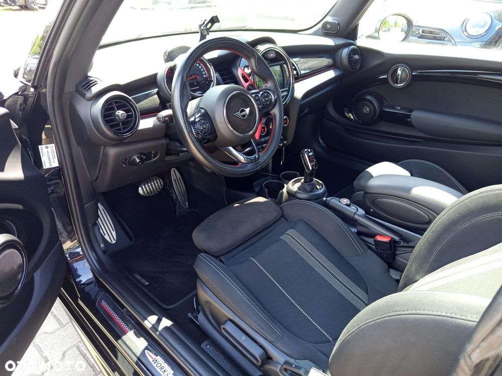 MINI John Cooper Works - 3