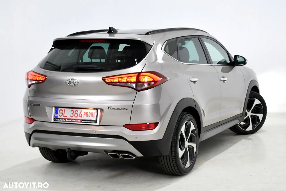 Hyundai Tucson 2.0 CRDI 2WD Style - 11