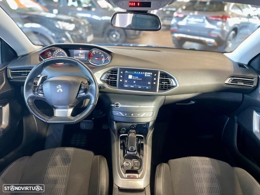 Peugeot 308 1.2 PureTech Allure Pack EAT8 - 30