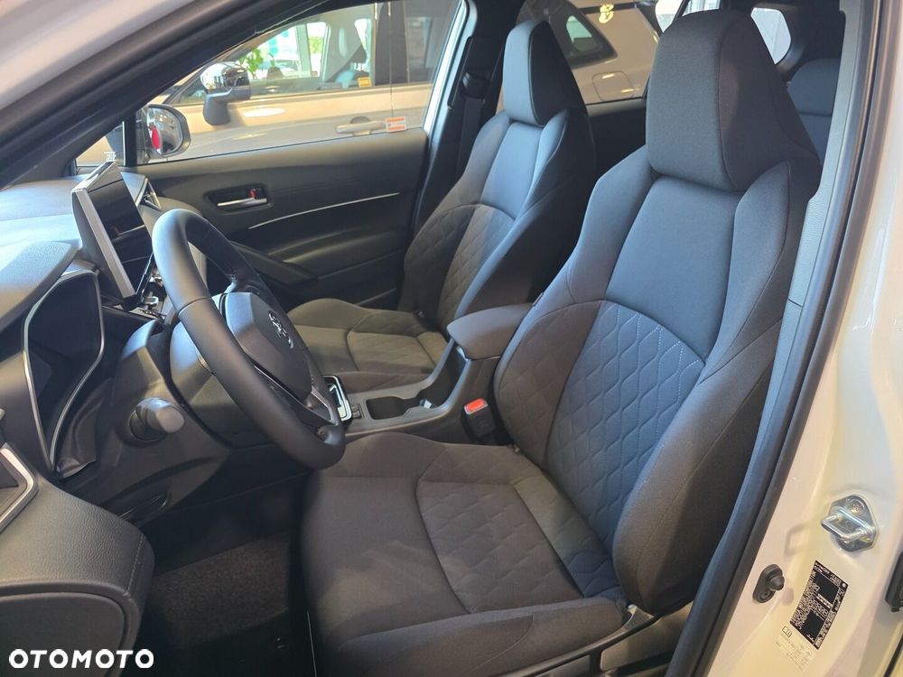 Toyota Corolla Cross - 5