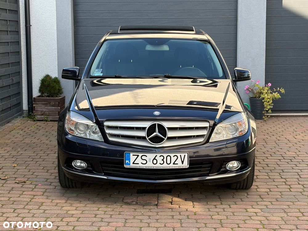 Mercedes-Benz Klasa C 180 K BlueEff Elegance - 3