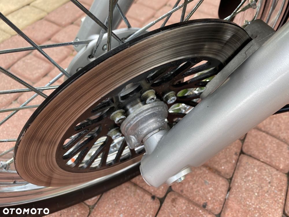 Suzuki Marauder - 24