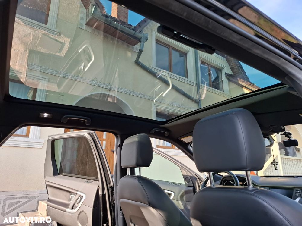 Land Rover Discovery Sport - 11