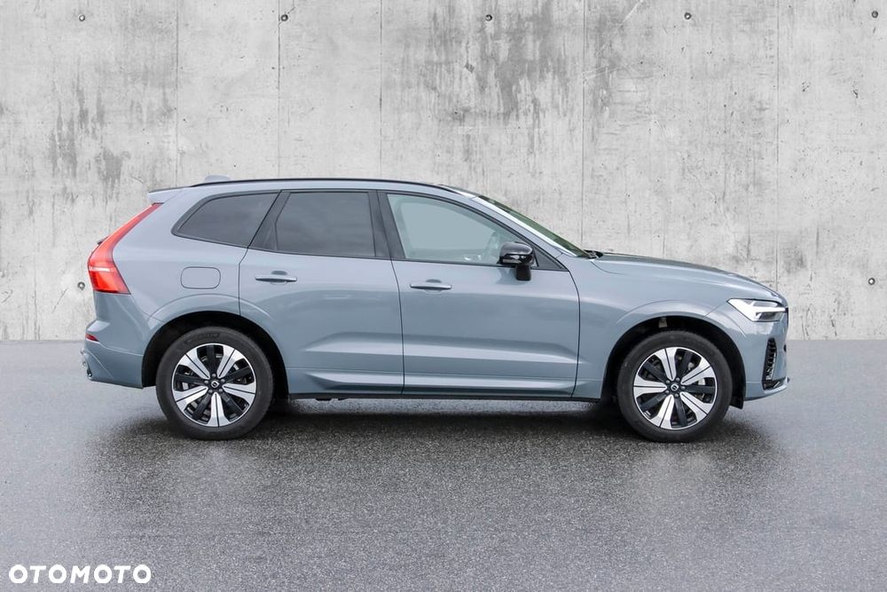 Volvo XC 60 T6 Plug-In Hybrid AWD Plus Dark - 7