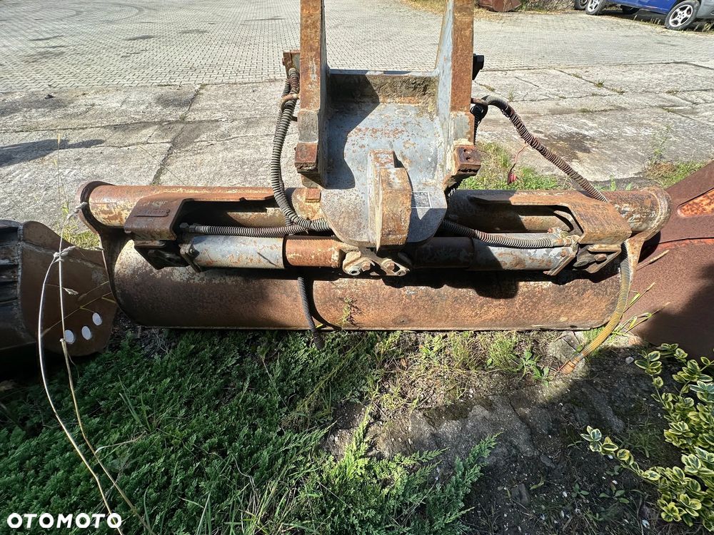 Łyżka skarpówka skosowana na SMP T620 - 8