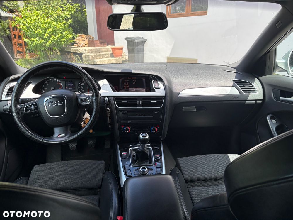 Audi A4 Avant 2.0 TDI - 11