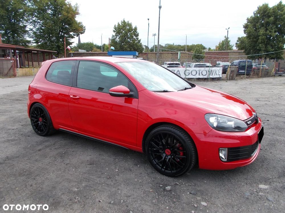 Volkswagen Golf 2.0 GTI - 2