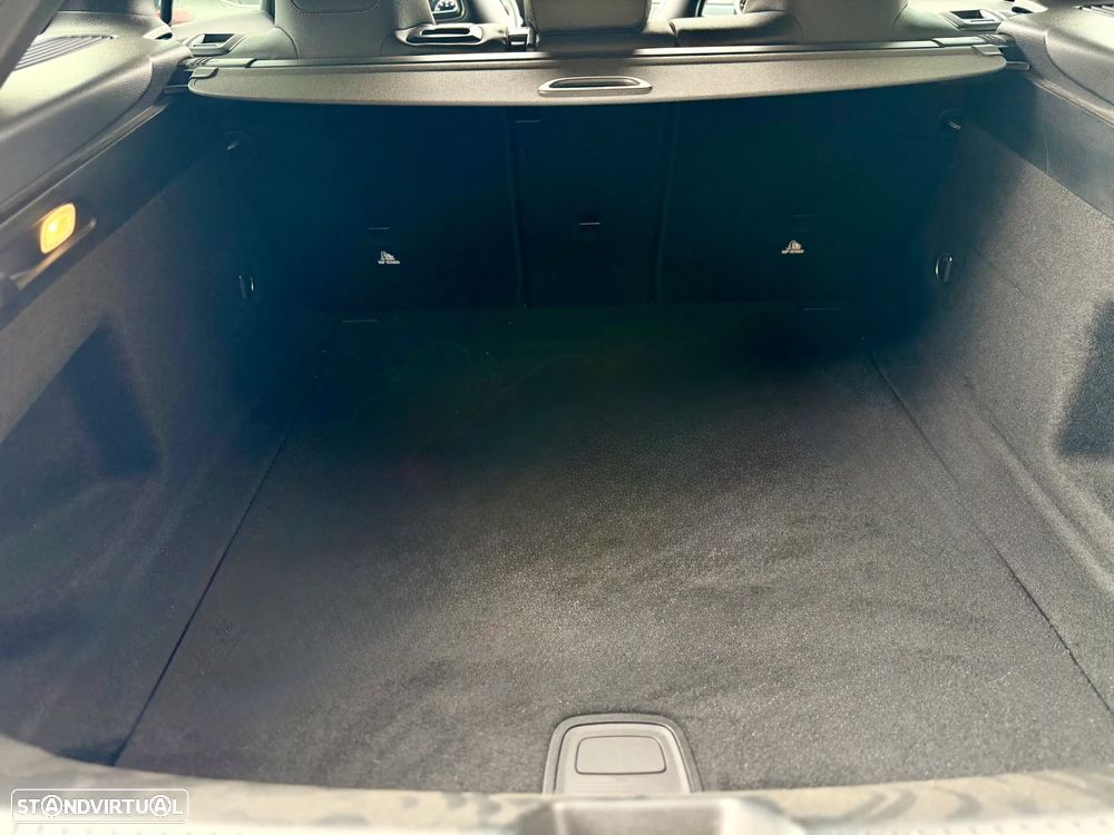 Mercedes-Benz CLA 200 d Shooting Brake AMG Line Aut. - 30