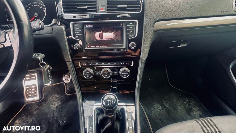 Volkswagen Golf 2.0 TDI BlueMotion Technology Allstar - 9