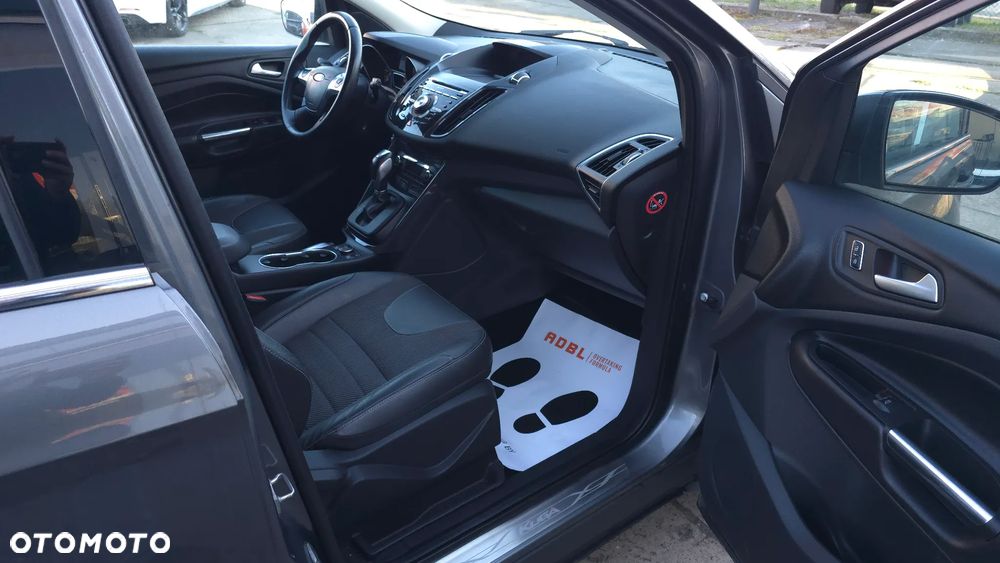 Ford Kuga - 31