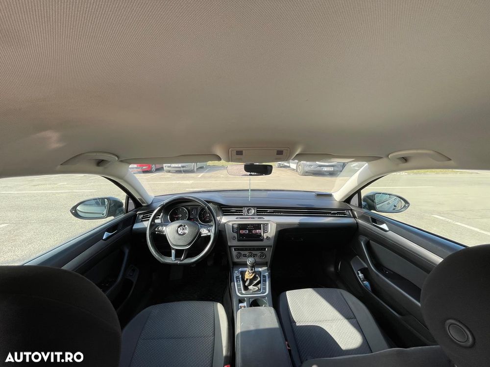 Volkswagen Passat - 22