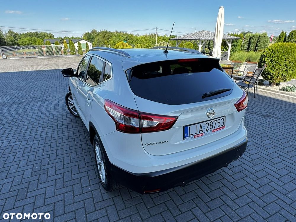 Nissan Qashqai 1.5 dCi TEKNA - 4