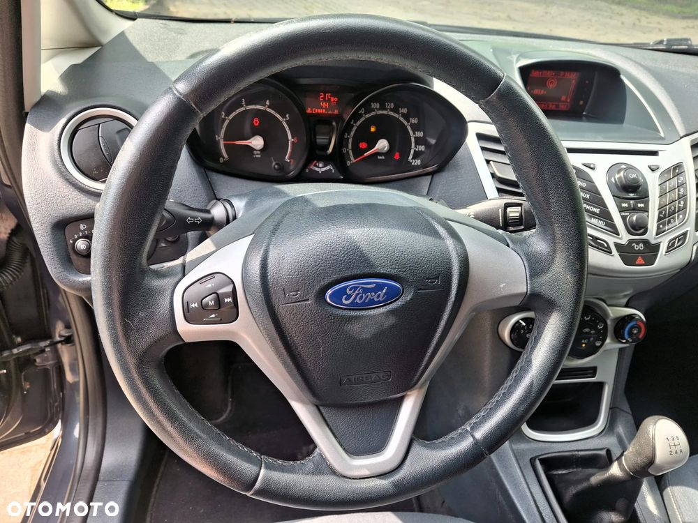 Ford Fiesta 1.25 Champions Edition - 17